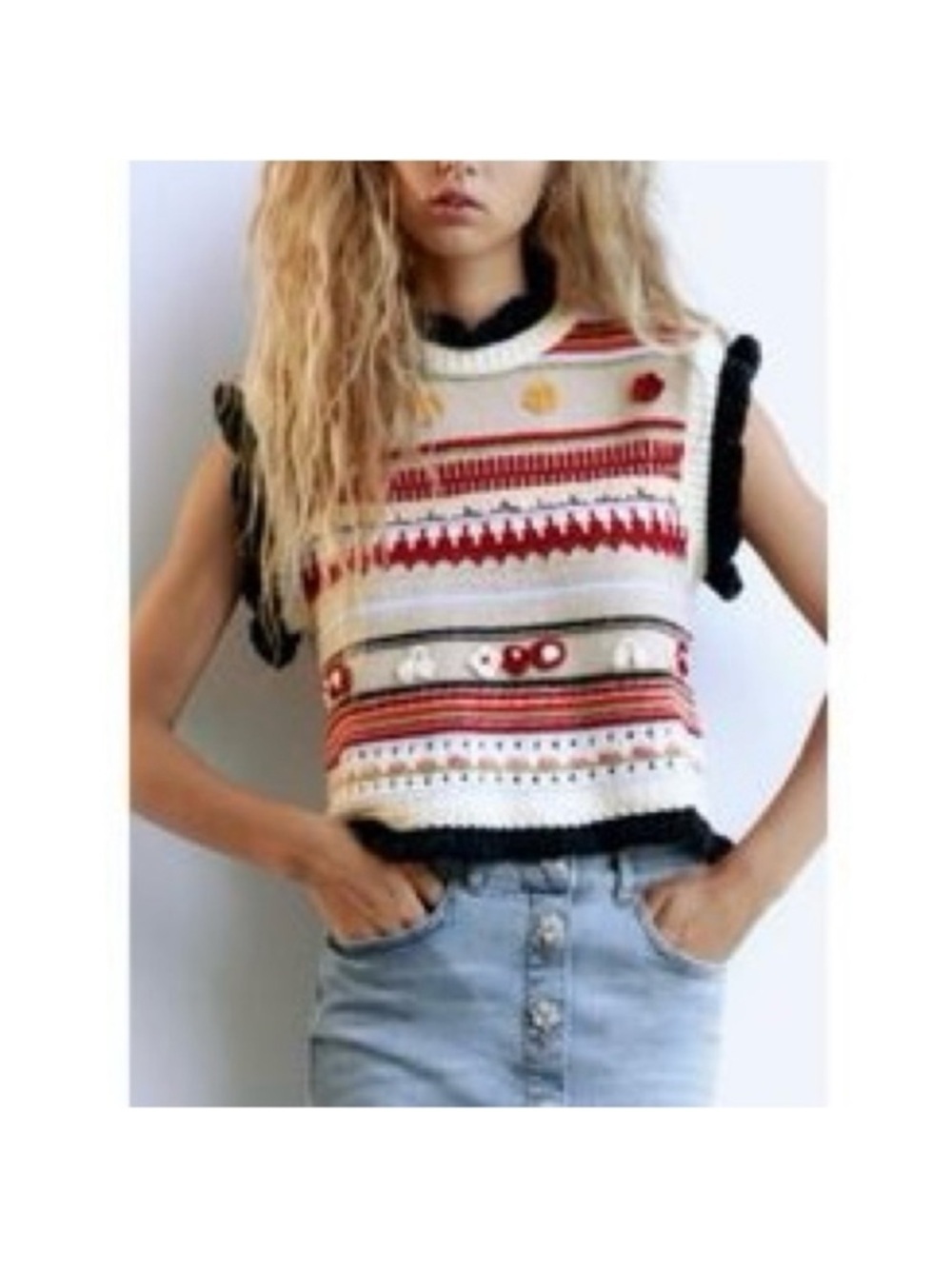 Zara Ruffle Floral Stand Collar Knit Sweater Vest Size: Medium